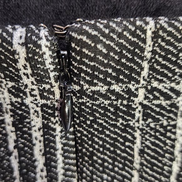 CUTE Banana Republic Fitted Plaid Sheath Mini Dress Size 2 - Picture 5 of 10